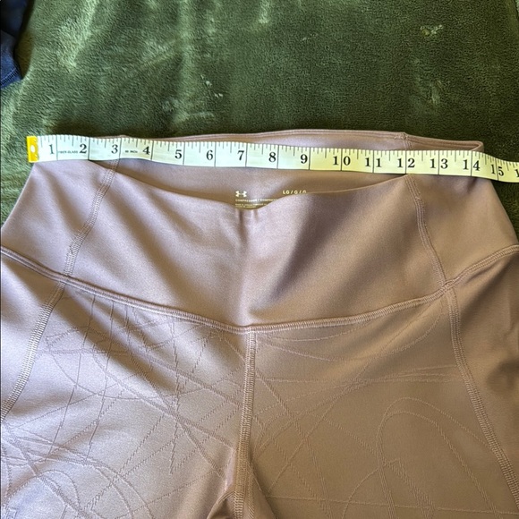 UA Lavender Compression Leggings - Picture 4 of 5